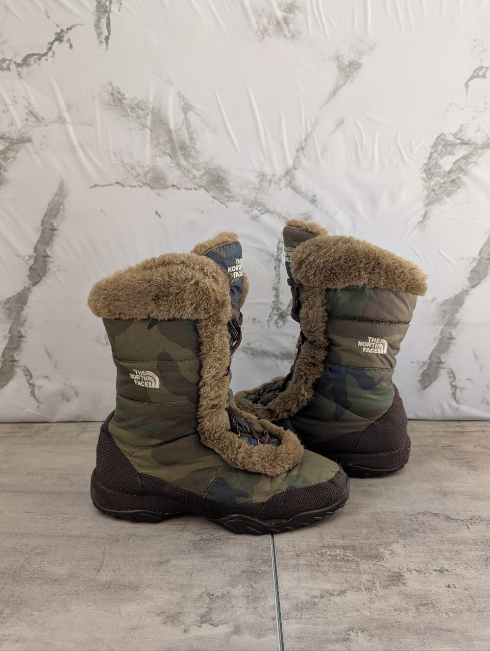 The North Face Goose Down Camo Puffer Winter Boots Womens Size 7